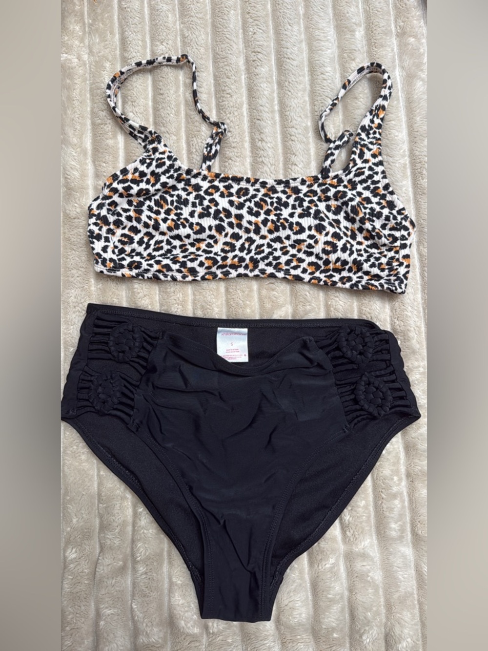 S/m Leopard Print Bikini Top & Black High-Waist Bottoms